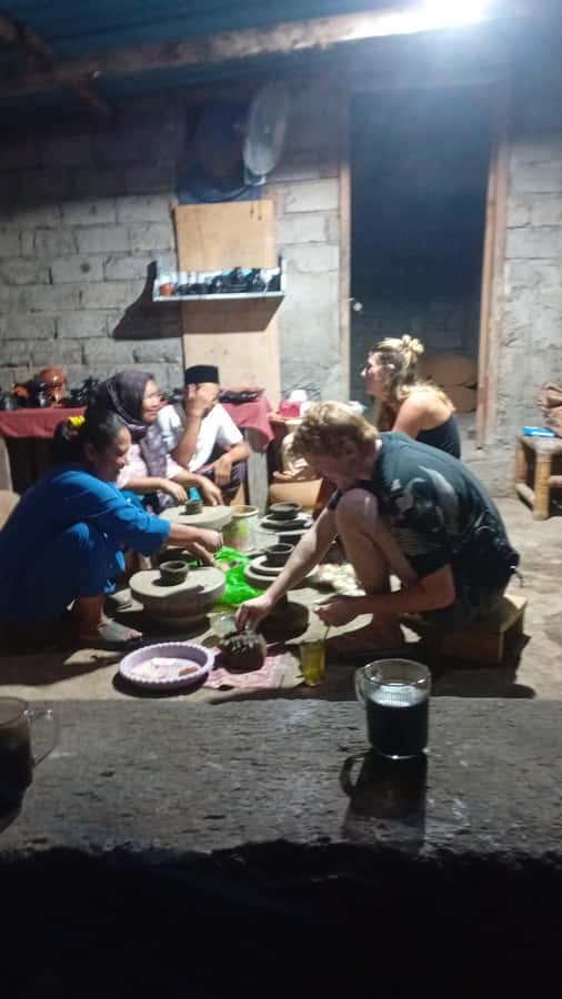 Lombok Traditional Pottery Experience and Village life - Entering Sasak Craft Life at Dawa Pottery Studio