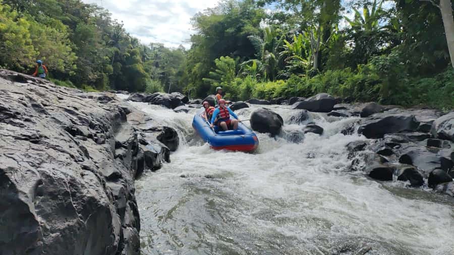 Lombok : white water rafting- best adventure experience - The 6.5 km rafting run: what the route gives you