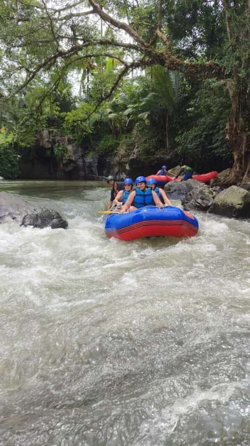 Lombok: White Water Rafting, Rice Terrace & Waterfall Tour - Lunch and Bottled Water: Small Comforts That Keep the Day on Track