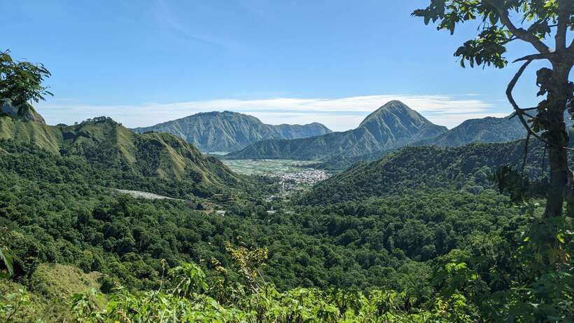 Lombok:Sendang Gile,Tiu Kelep Waterfall & Selong Hill Tour - The Baun Pusuk Monkey Forest Drive: Winding Road, Real Wild Encounters