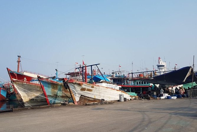Look at Jakarta Local Experience Tour With Boating - Door Pickup and A/C: why this tour starts on the right foot