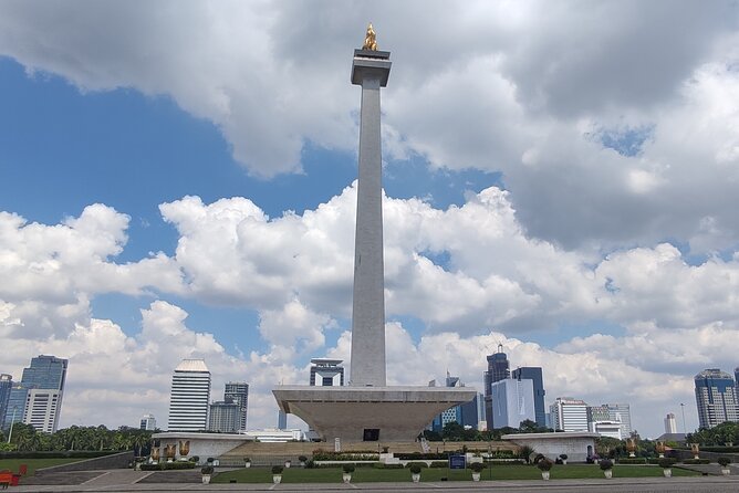 Look at Jakarta Local Experience Tour With Boating - National Monument (MONAS): short visit, big symbolism