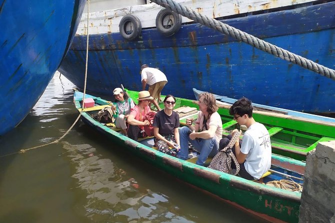 Look at Jakarta Local Experience Tour With Boating - How the full 6-7 hours feels in real life