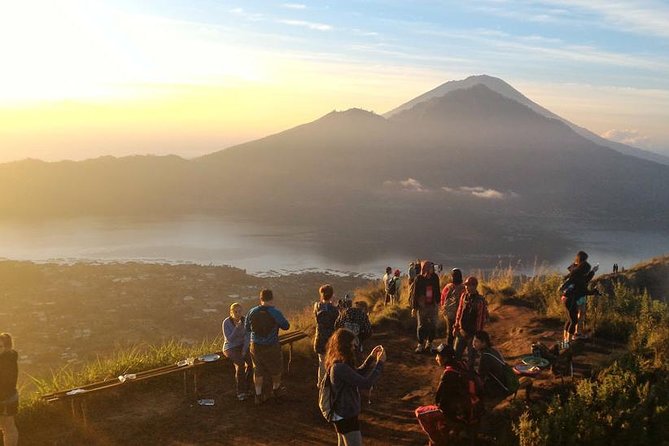 Magical Sunrise Trekking at Mount Batur - Pickup in Ubud, Minivan Rides, and a Real 8–10 Hour Plan