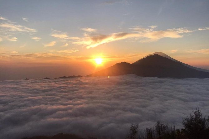 Magical Sunrise Trekking at Mount Batur - Base Camp Breakfast at Kintamani Before the Climb