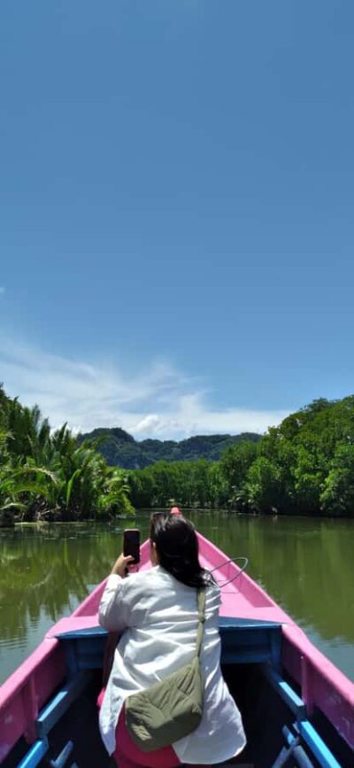 Maros : Rammang Rammang walk & boat trip - The Pute River Boat Ride: Slow Water, Big Views