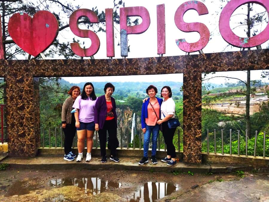 Medan: 4 Days 3 Nights Lake Toba Tour Package include Hotels - Quick takes before you go