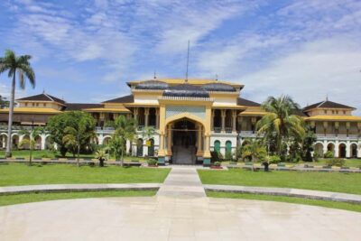 MEDAN : Private Car Driver For Medan Excursions - Your 10 hours: safety briefing, built-in breaks, and flexible pacing