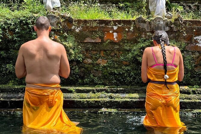 Melukat Ceremony and Temple Tour at Gunung Kawi Sebatu Temple - Temple attire rules: get this right before you arrive