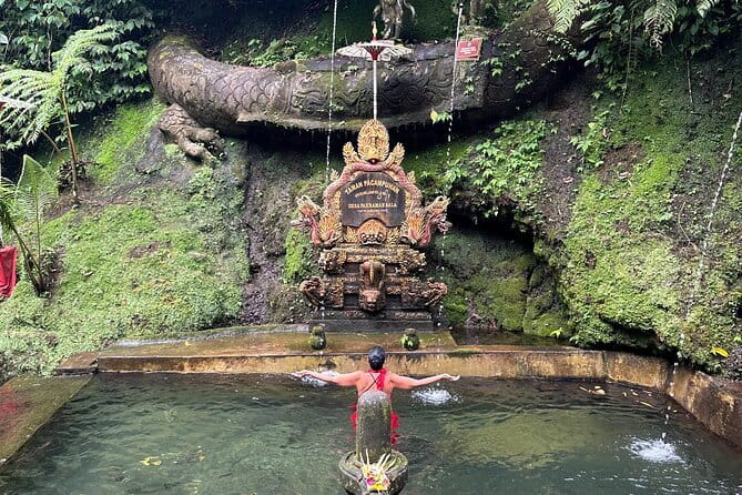 Melukat Purification Ceremony at Taman Pecampuhan Sala Temple - Key points before you go