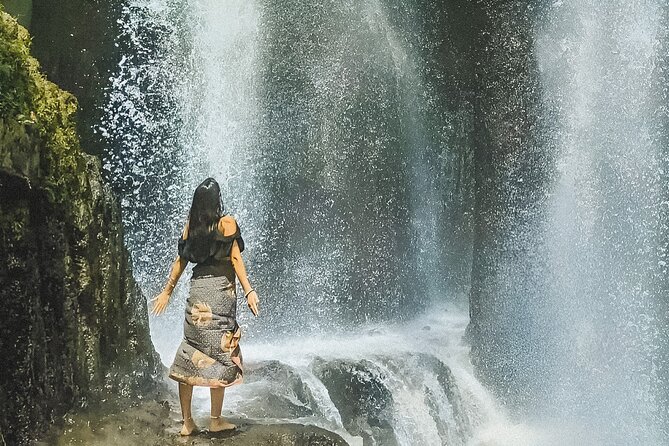 Melukat - The Purification Ceremony at Tirta Empul Temple - How the 10-hour route flows across Ubud (and why it matters)