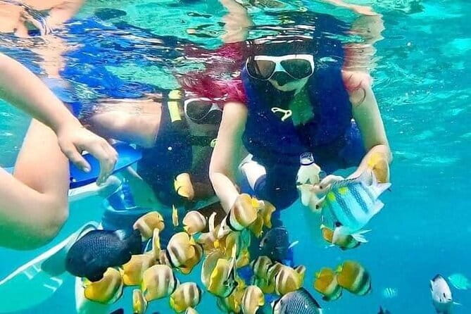Monkey Bar and snorkling adventure at blue lagoon. - The traditional boat ride: how transport changes the whole snorkeling feel