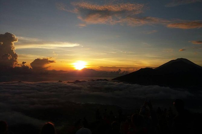 Mount Batur Camping Tour with Sunset and Sunrise Experience - The morning plan: sunrise breakfast and a smart descent