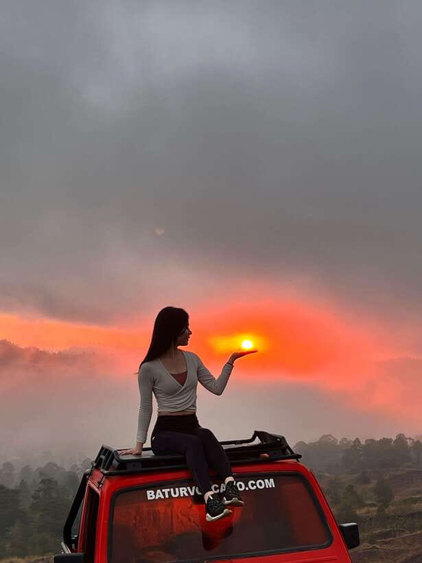 Mount Batur Jeep Sunrise & black lava with breakfast - Pickup to the jeep: what the first 30–60 minutes really feel like