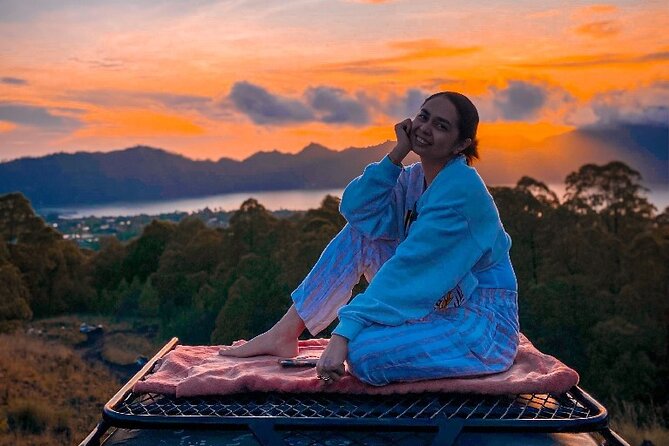 Mount Batur Jeep Sunrise & Hot Spring - All Inclusive Tour - Black Lava Field Stop: Seeing the 1963 Eruption Area