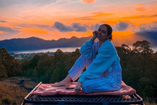 Mount Batur Jeep Sunrise Tour - Black lava and the Kintamani lava fields: how to enjoy the second act