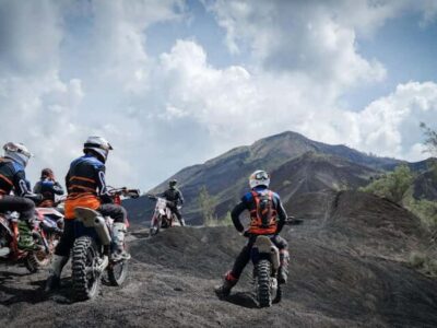 Mount Batur: Sunrise Dirt Bike Trek with Trained Riders - The night dirt bike ride: what it’s like on Mount Batur
