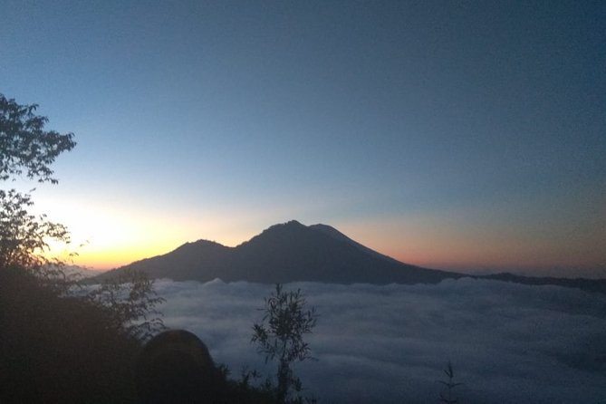 Mount Batur Sunrise Trek with Natural Hot Spring - All Inclusive - Crater Time and the Descent: Lake Batur Comes Into View