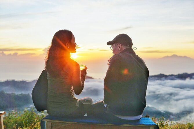 Mount Batur Sunrise Trekking - All Inclusive - The Start: Dark Forest, Flashlights, and Those First Steps