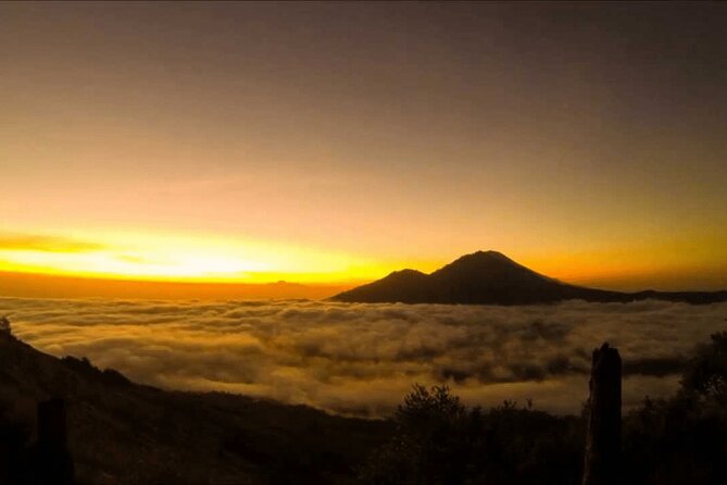 Mount Batur Sunrise Trekking Sharing Group - Sunrise and the Volcanic Steam Breakfast: Bread, Bananas, Eggs, and Steam Power
