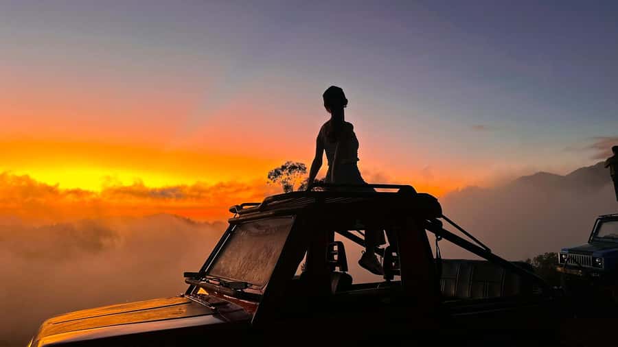 Mount Batur: Sunset/Sunrise 4WD Jeep Tour with Photographer - Sunrise vs sunset: which option matches your idea of the view