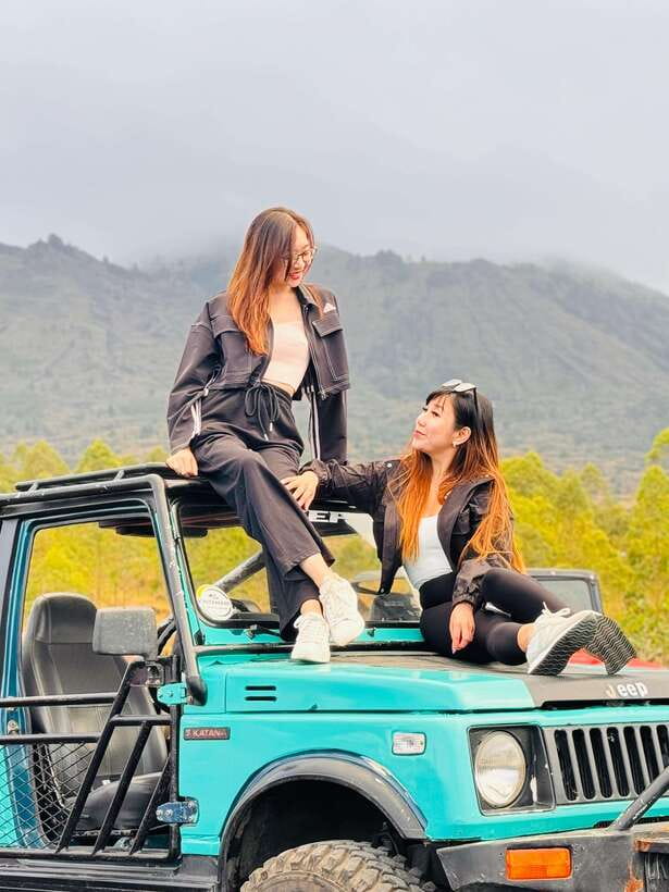 Mount Batur Sunset/Sunrise Jeep Tour & Natural Hot Springs - Sunrise or Sunset: Picking the Batur Option That Fits Your Day