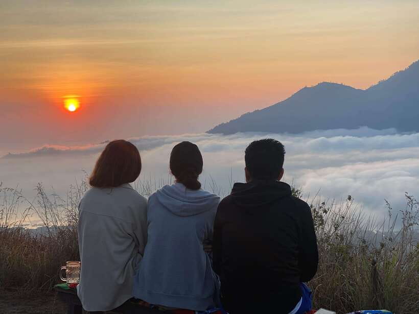 Mount Batur Sunset Trekking And Natural Hot Spring Tour - Mount Batur Sunset Trek: The Timing That Makes It Work
