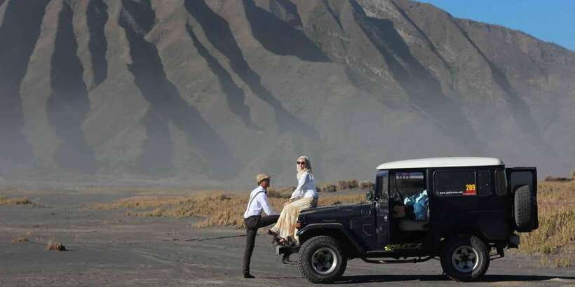 Mount Bromo and Ijen Crater Tour from Surabaya/ Malang - The Ijen Night Trek: Blue Flames and Sulfur Mining Reality