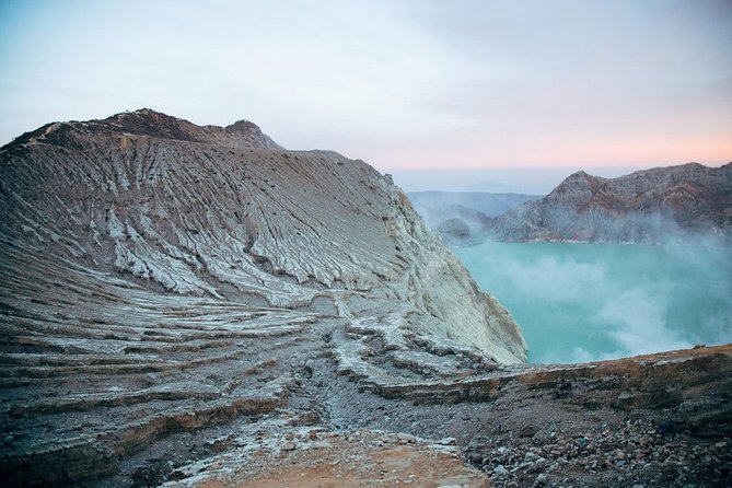 Mount Bromo & Ijen & Tumpak Sewu Waterfall Tour (4D3N) - Hotel - Tour pace, fitness, and what to pack for Bromo and Ijen darkness
