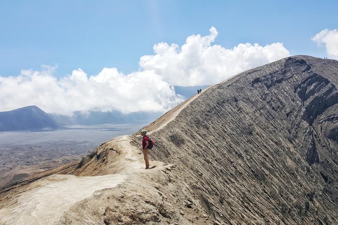 Mount Bromo Jeep Car Rental departure from MALANG - Crater, Bromo Temple: when the day shifts from scenery to the Bromo core