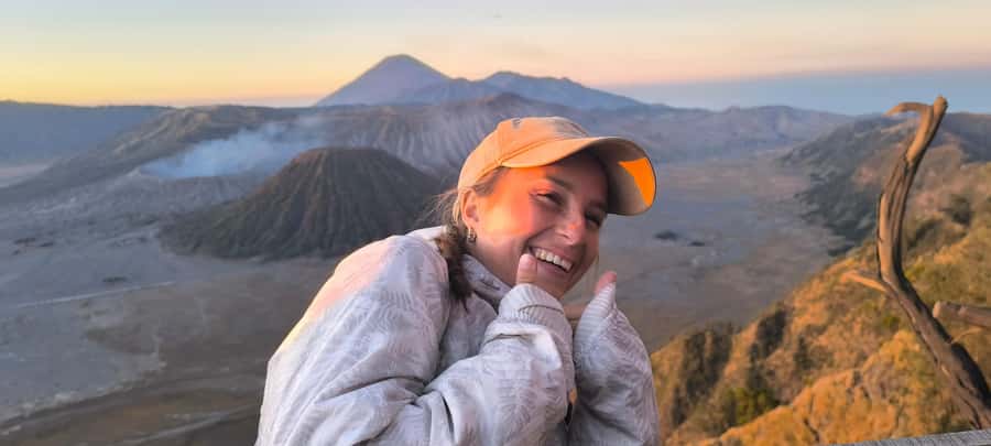 Mount Bromo Sunrise and Madakaripura Waterfall 1 Day Tour - Why Penanjakan Sunrise is the heart of the whole day