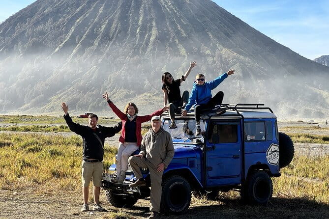 Mount Bromo Sunrise Private Trip - Mount Penanjakan sunrise views over Tengger Caldera