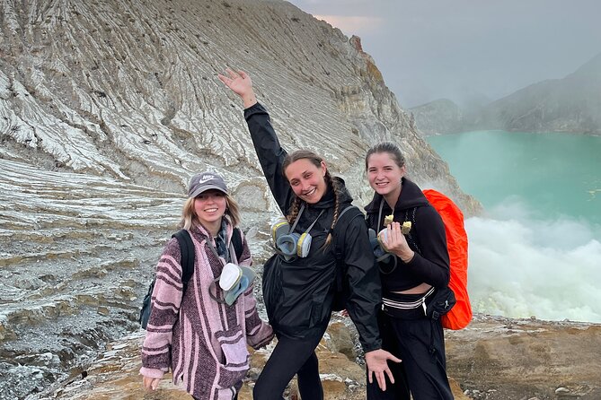 Mount Ijen Blue Flame Tour from Bali - Spotting blue fire around 4am: the goal, the caveats, and how to make it count