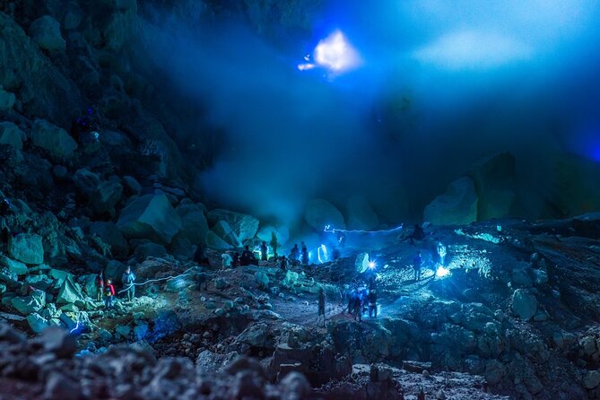 Mount Ijen Volcanic Crater Overnight Trip from Bali - Breakfast with a view of what you just did