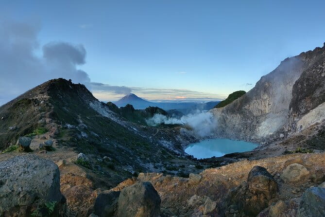 Mount Sibayak Sunrise Hike from Medan - The guide and communication factor: where the tour can feel easy