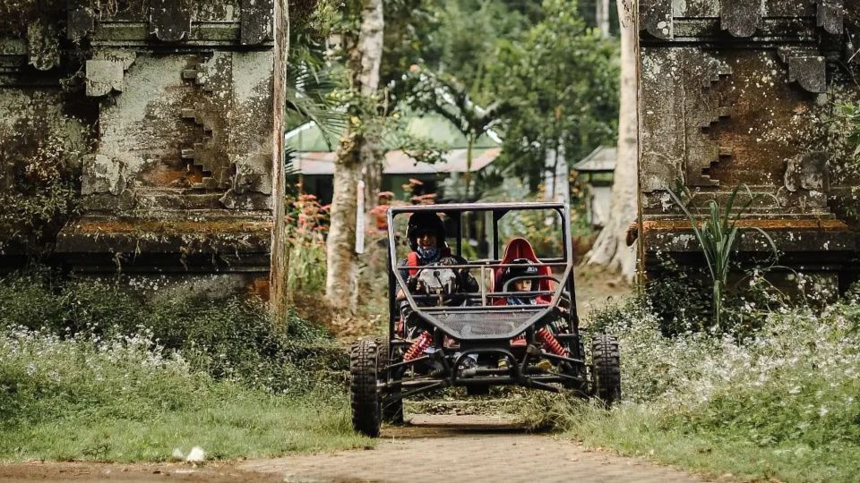Munduk: Buggy Adventures with Picnic Lunch - English guidance and how to get the most from the stops