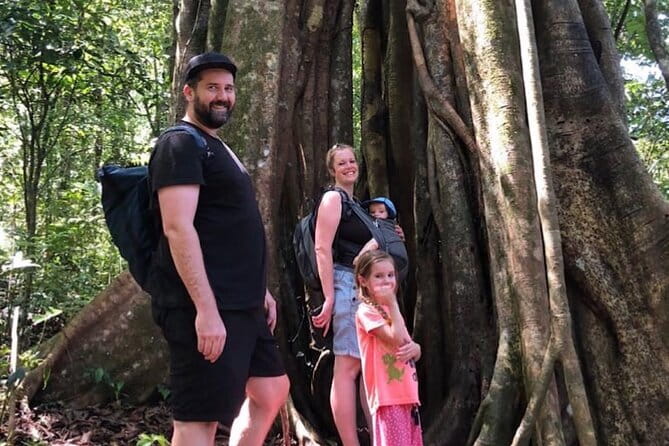 Munduk: Twin Lake Jungle Hike, Ulun Danu Temple, & Waterfall - How to pack for Twin Lakes, temples, and Banyumala swim time