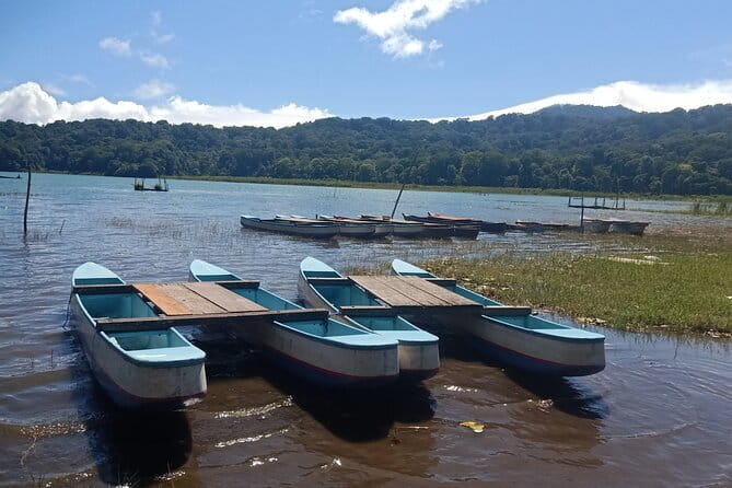Munduk Twin lake Trekking, Ulun Danu Beratan & Hidden Waterfall - Tamblingan Lake: Trekking Plus Optional Canoeing
