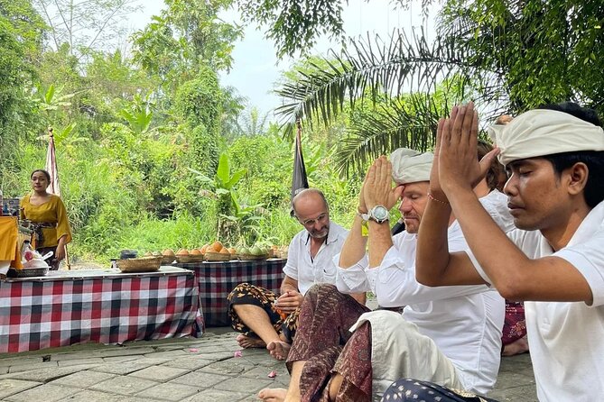 natural holy waterfalls healing tour. - Pickup, privacy, and your actual comfort during the day
