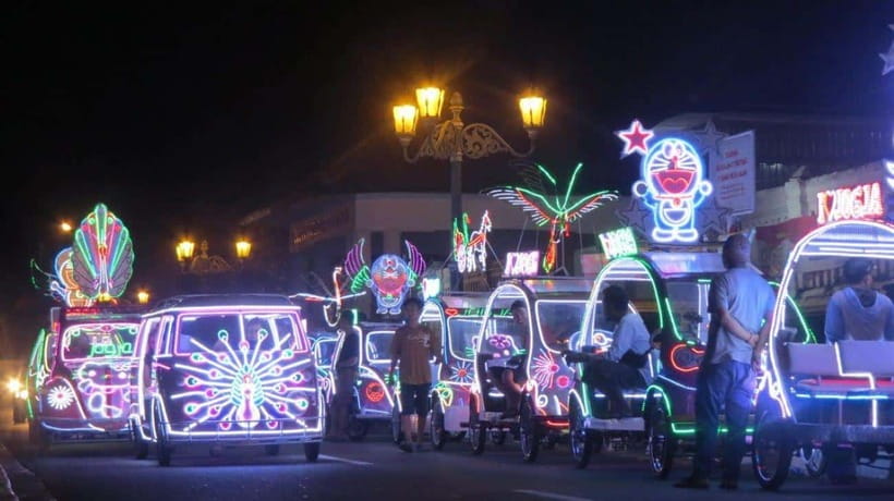 Night Street Food and Cultural Walking Tour - Who should book this tour, and who might not love it