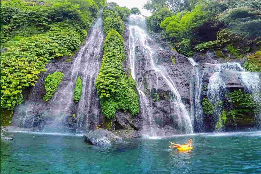 North Bali: Banyumala Waterfall and Ulun Danu Beratan Temple - Banyumala Twin Waterfall: the plunge pool moment (plus the 15-minute walk)
