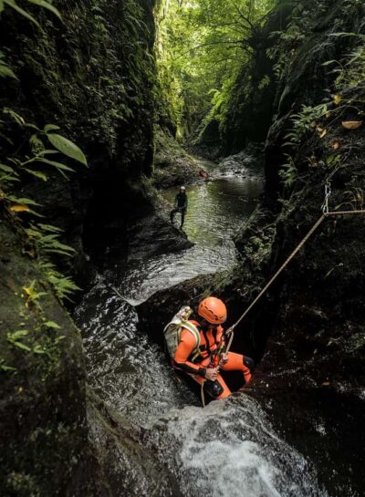 North Bali: Guided Canyoning Aling Waterfall Adventure - Your day’s flow: pickup, breakfast, and getting geared up