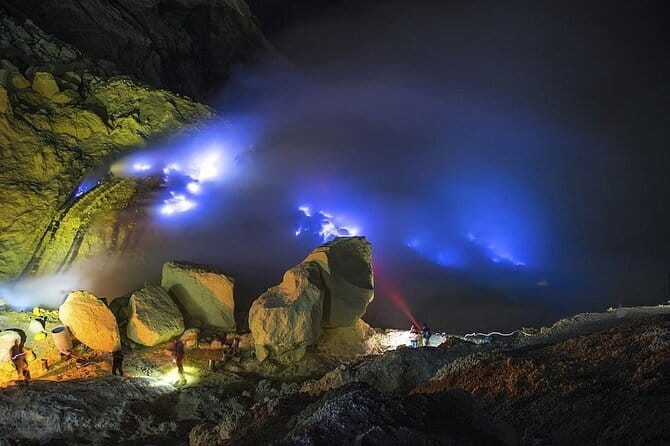 North Bali highlights: Buddhist temple, Waterfall & hot spring - Tour timing and comfort: getting the most from 8–9 hours