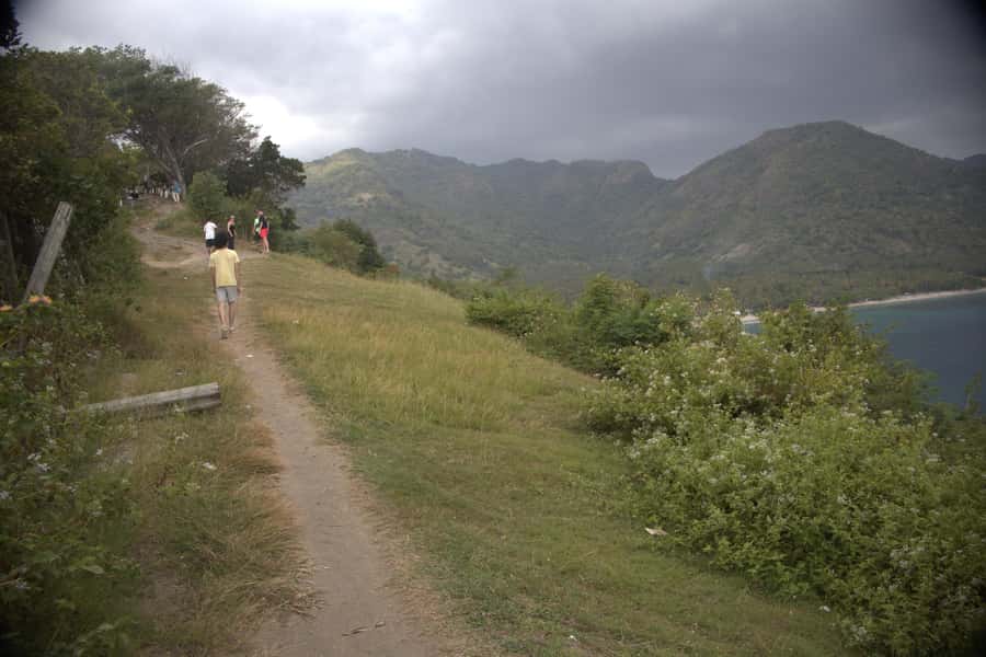 North Lombok: Sendang Gile Waterfall & Senaru Village Tour - Transport and guides: comfort, language, and the local touch