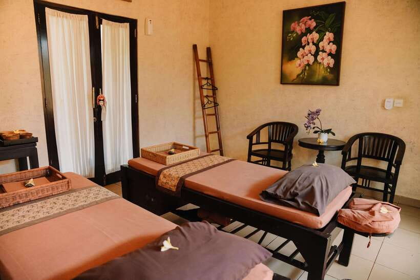 Nusa dua: Luxury Spa Bali Massage, Scrub, Flowerbath 2 hour - Who should book this spa package, and who should skip it
