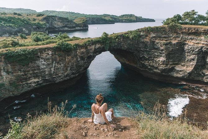 Nusa Penida Instagram Tour: Legendary Spots (Private & All-Inclusive) - Stop 4: Crystal Bay, Black Sands, and Snorkel Gear Rentals