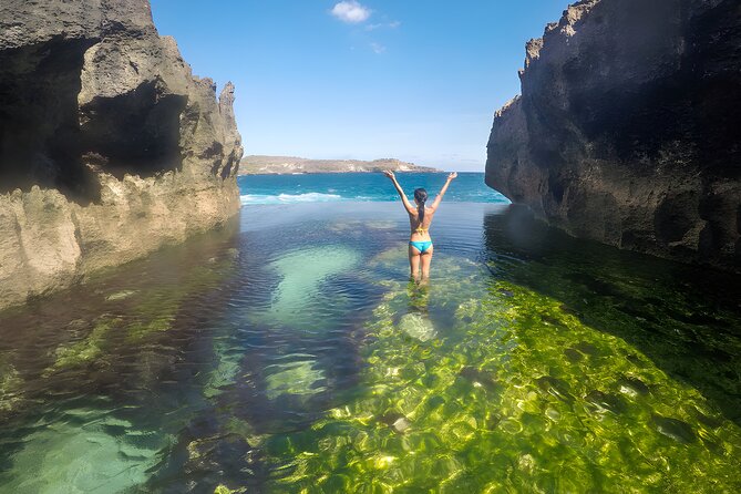 Nusa Penida Island Beach Tour - Departure From Bali Island - Private car plus an English-speaking driver: where service shows up