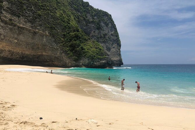 Nusa Penida Island Beach Tours Private All Inclusive - Sampalan Beach: the warm-up stop with quick beach time