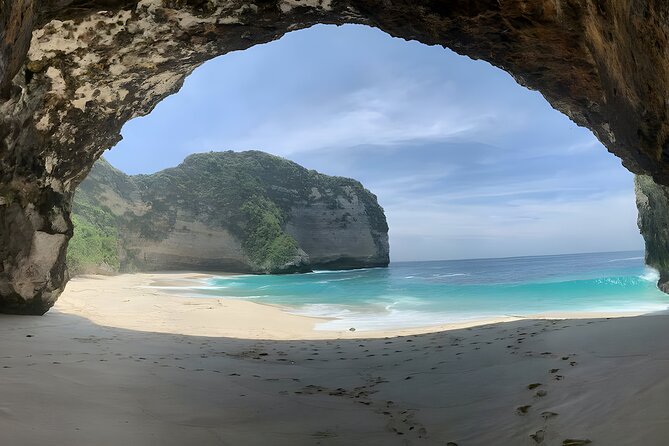 Nusa Penida Island Beach Tours with Snorkeling From Bali - Paluang Cliff and Kelingking Beach platform: viewpoints, plus the trek choice