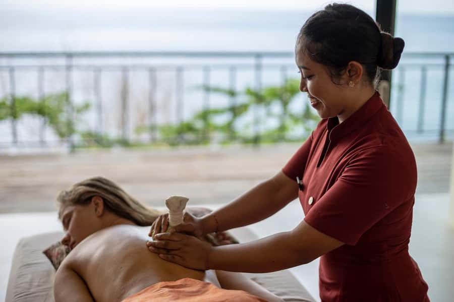 Nusa Penida: Luxury Spa & Flower Bath at Tejas Warnakali - Entering Tejas Spa Warnakali: the easy on-site setup